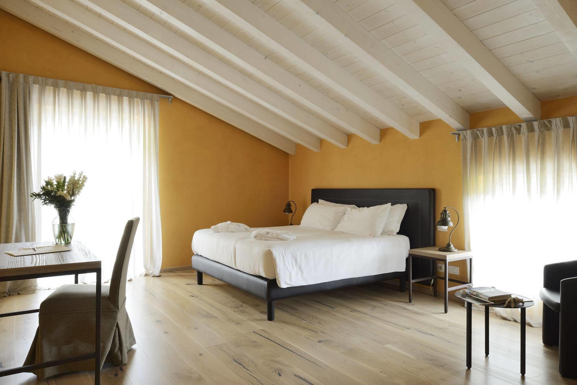 Hotel Relais Rossar Boutique Garda & Hills 3*