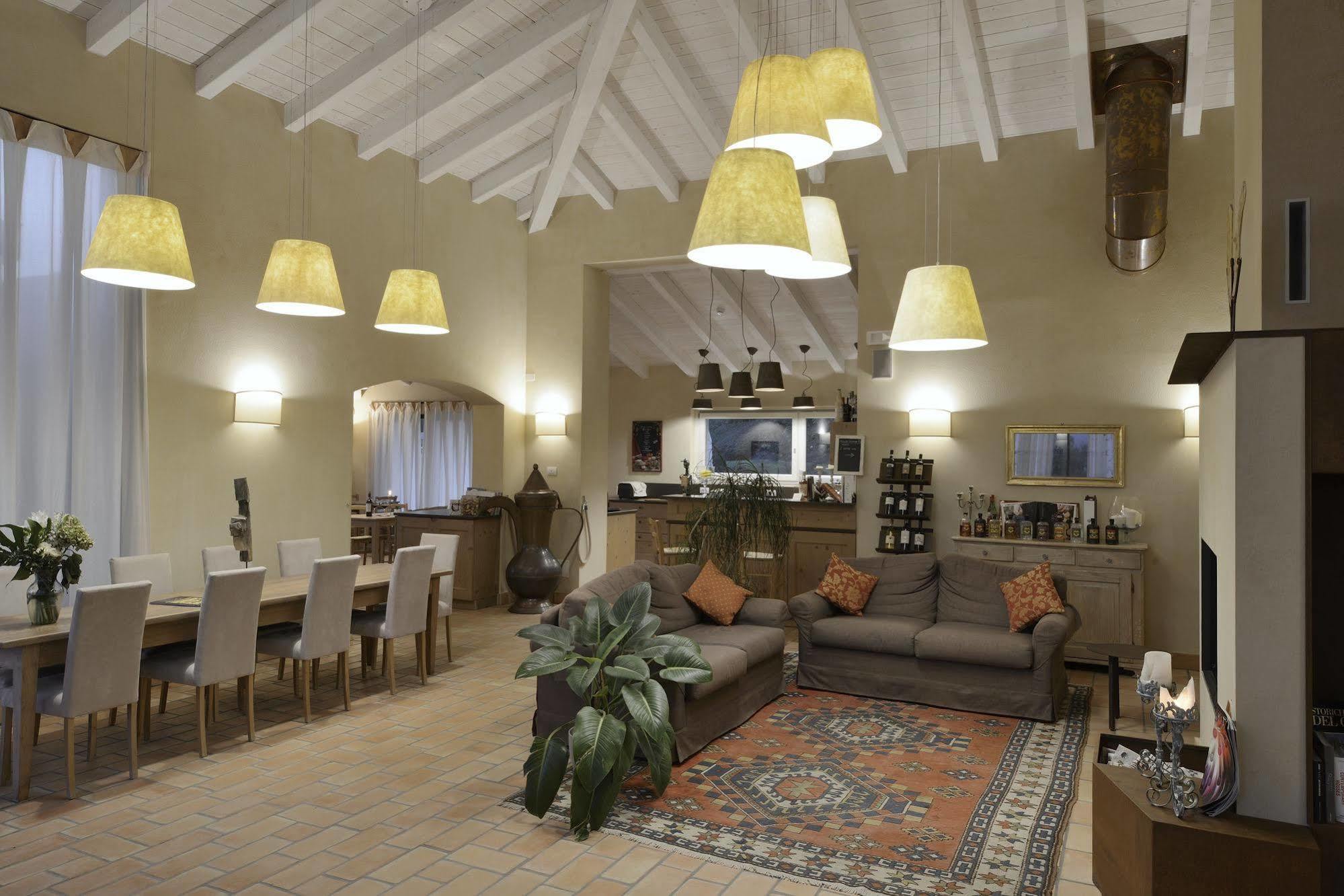 Relais Rossar Boutique Garda & Hills 3* Costermano